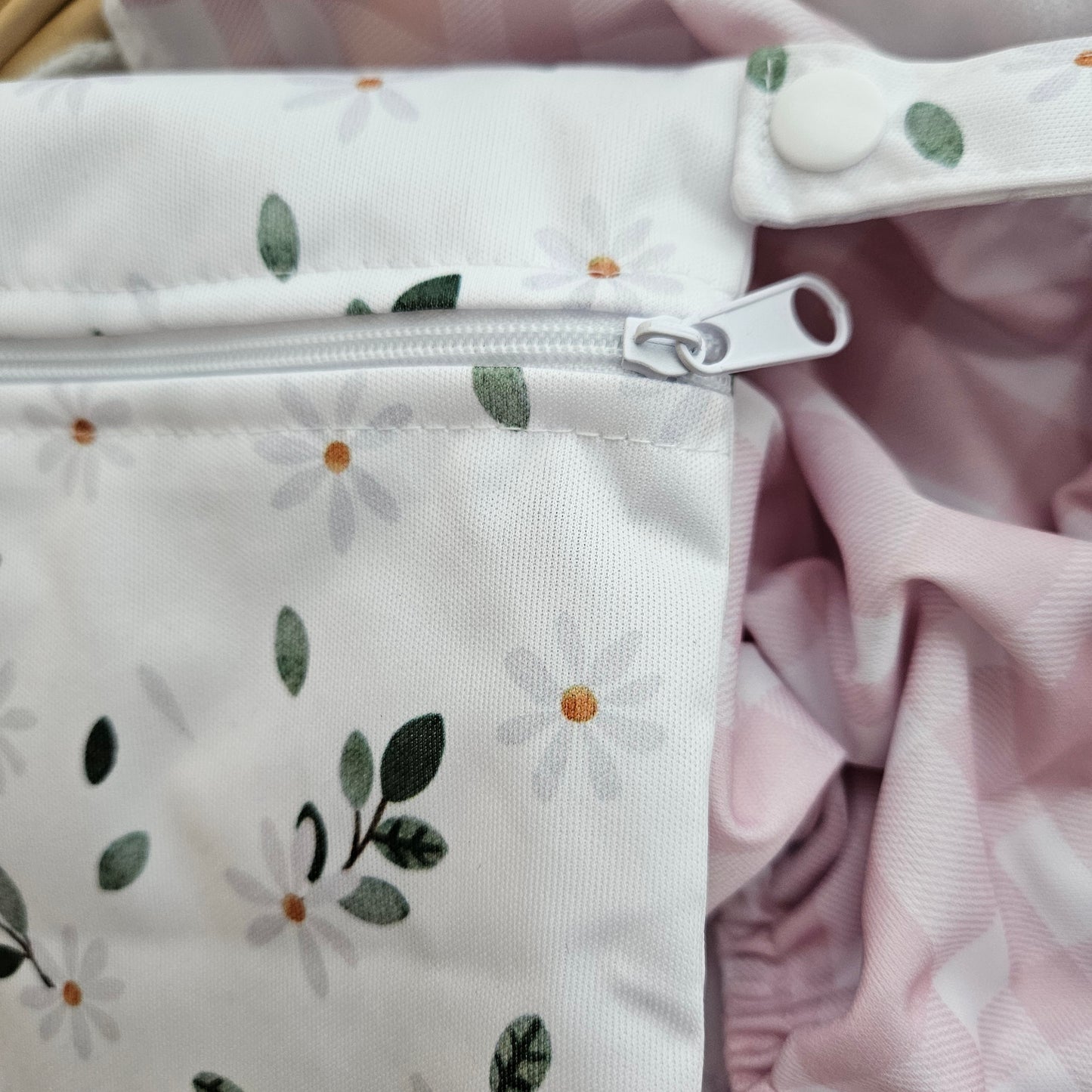 Chamomile Flowers Mini Wet Bag